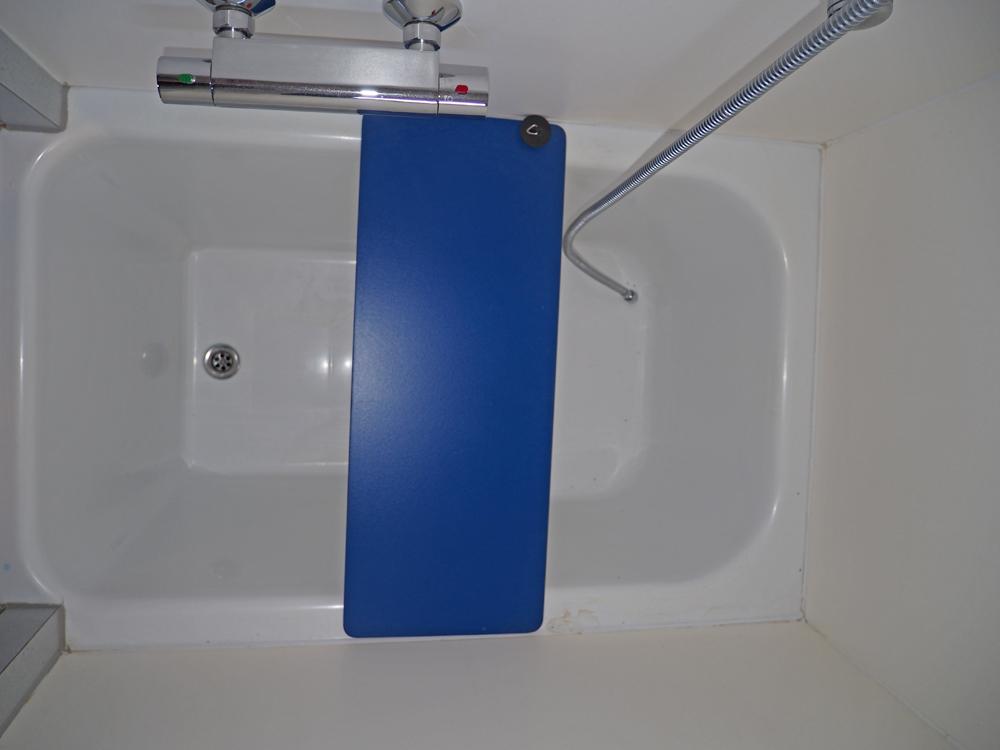 Aft cabin, Accommodation